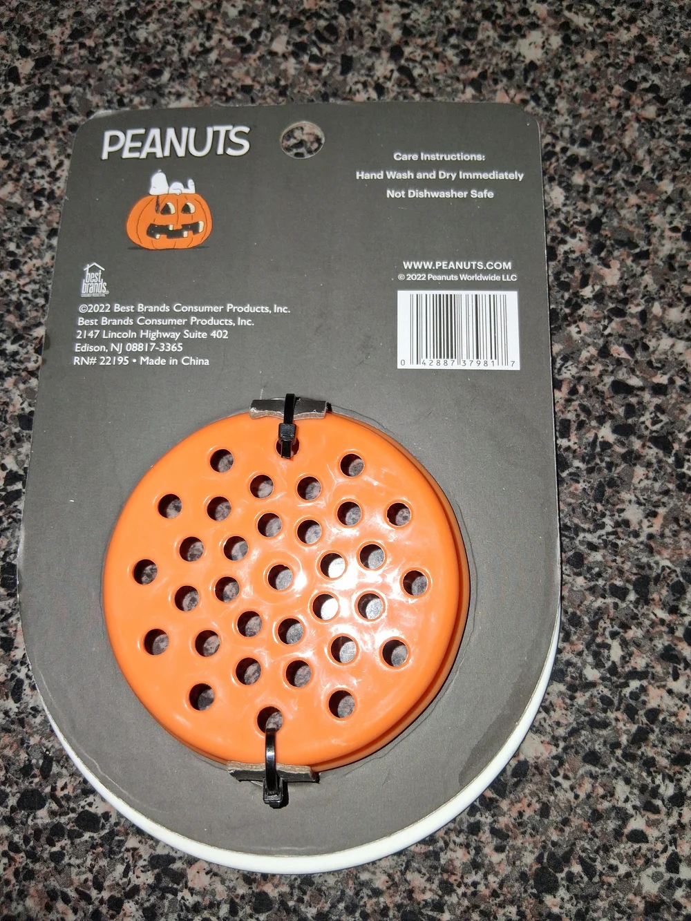 Peanuts themed sink